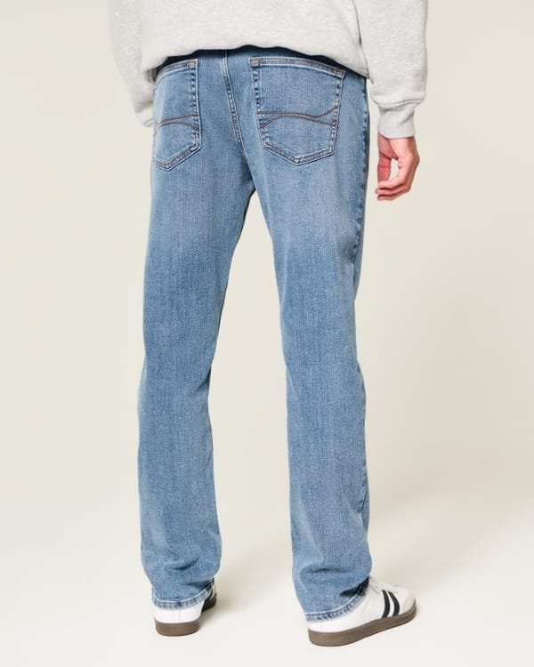 Pantalón Jean Hollister® Azul Claro Slim Straight Fit para Caballero - Image 2